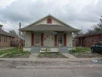 Ney_s house front.jpg